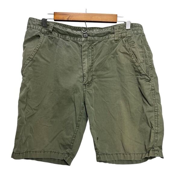Kavu Shorts Mens 36 Pockets Lightweight Outdoors Green Chino Adult Casual - Picture 1 of 10